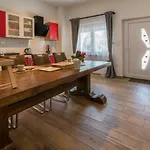 Apartament Laura Salatić
